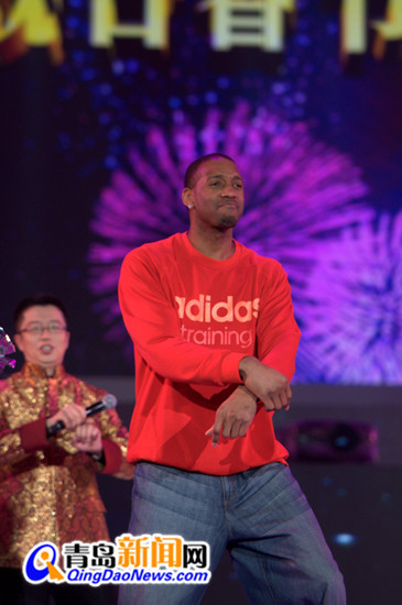 麥蒂大跳騎馬舞 麥蒂大跳騎馬舞