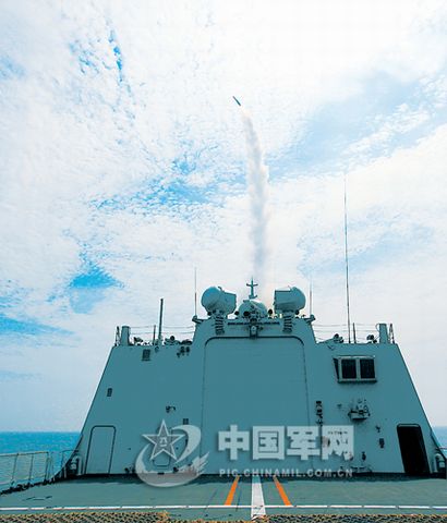 發(fā)射對空導彈。