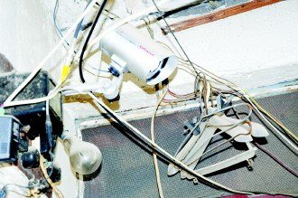 安徽釘子戶防強拆6年 養(yǎng)藏獒自制噴火槍(圖)