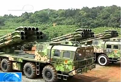 參演的國產某新型遠程火箭炮，是陸軍中遠程火力體系的重要組成部分。資料圖