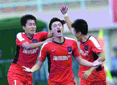 青島中能120萬贏球獎金鼓士氣 成功擊敗上海申花 青島中能120萬贏球獎金鼓士氣 成功擊敗上海申花