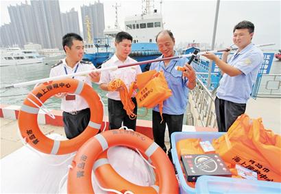 青島民間搜救船配上專業救援裝備