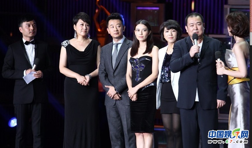 金鷹節開幕 劉詩詩如女神阿朵露半乳勁舞孫楊賣萌