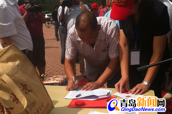 城鄉低保家庭領免費日用品