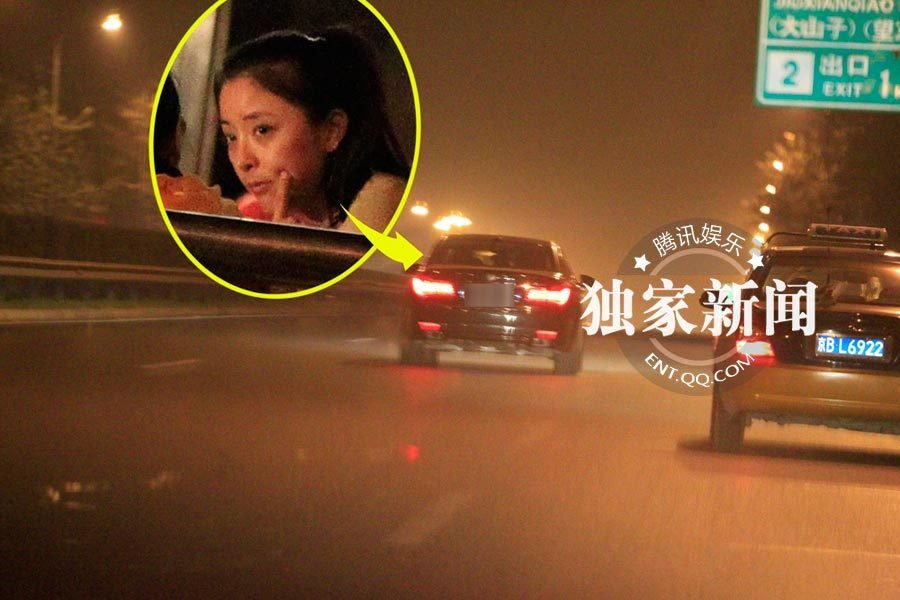 黃小蕾夜店醉酒 向寶馬男投懷送抱