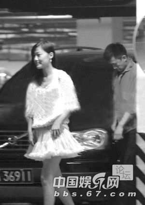 王學兵第一任妻子曝光 模特出身神似王珞丹