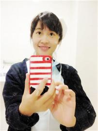 青島最美小護士:脫大衣給老漢 發燒裹床單值夜班 青島最美小護士:脫大衣給老漢 發燒裹床單值夜班