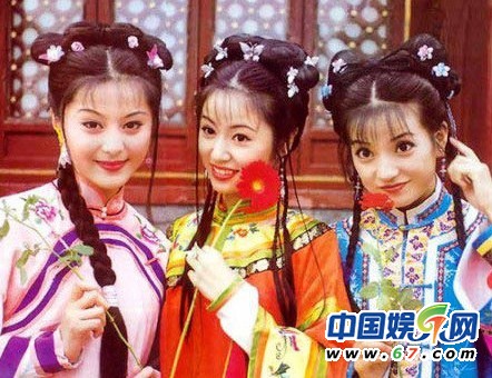 昔日瓊瑤夢幻女主角舊貌新顏變化大 趙薇王艷成貴婦(圖)