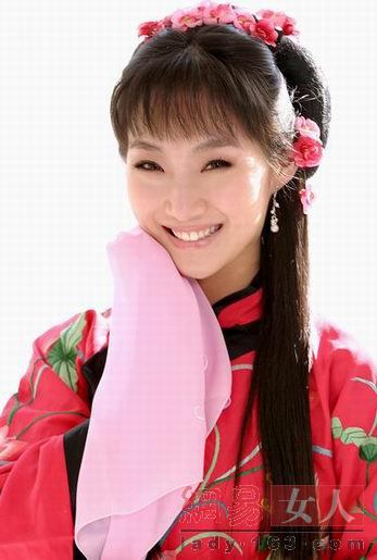 愛新覺羅啟星展露皇族氣質