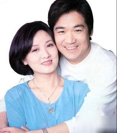 朱茵餐廳怒吼孫儷街邊發(fā)飆 揭娛樂(lè)圈“母老虎”