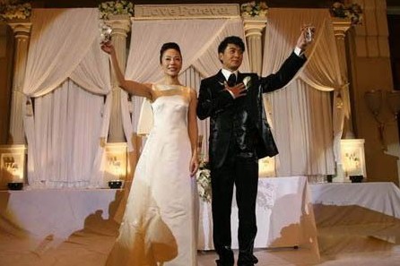 朱茵餐廳怒吼孫儷街邊發飆 揭娛樂圈“母老虎”