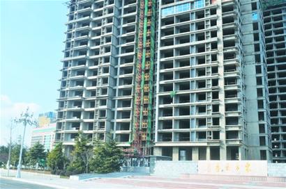 原膠南轄區(qū)11月商品房銷量是1月到5月的總和 原開(kāi)發(fā)區(qū)樓市本月銷量預(yù)計(jì)較上月有所下降