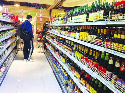 油飲醬醋“沾上”更毒塑化劑 油飲醬醋“沾上”更毒塑化劑