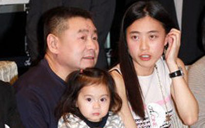 劉鑾雄得貴子 欲愛女7400萬鉆石