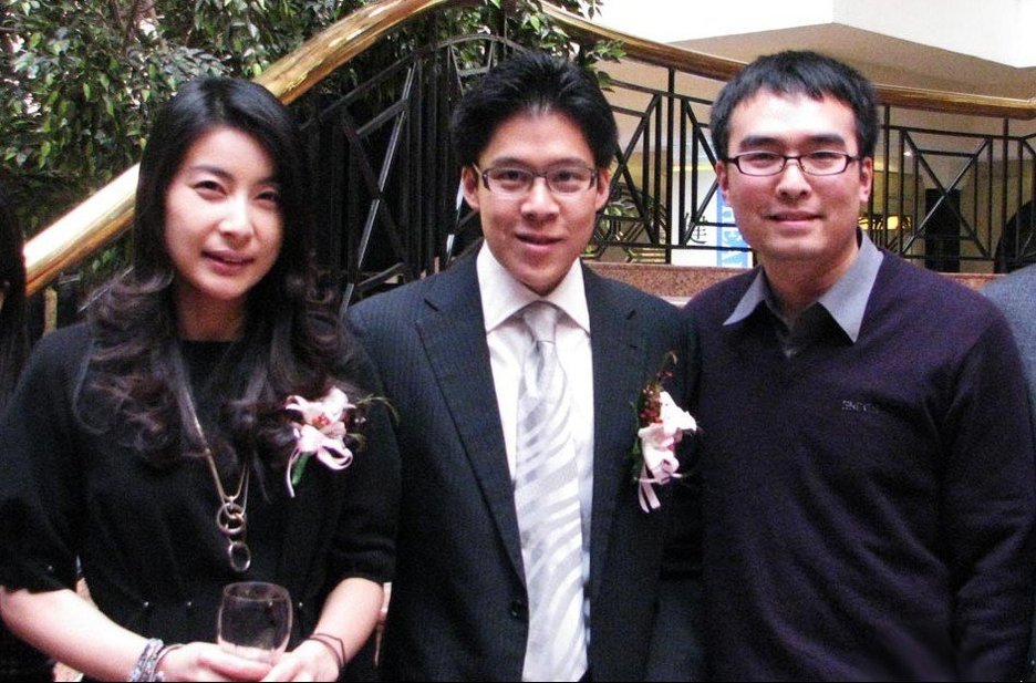 郭晶晶身材發福孕味十足 揭霍家3代豪門愛情