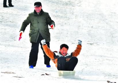青島市區創52年來氣溫第二低值 青島市區創52年來氣溫第二低值