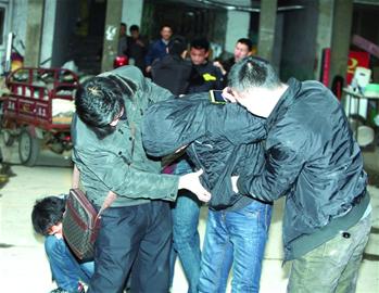 快遞倉庫20部iPhone離奇失蹤 新進員工當禮物分發