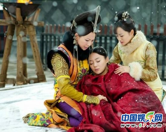 盤點影視劇浪漫白雪唯美瞬間 林心如楊冪趙雅芝俏皮嬌媚(圖)