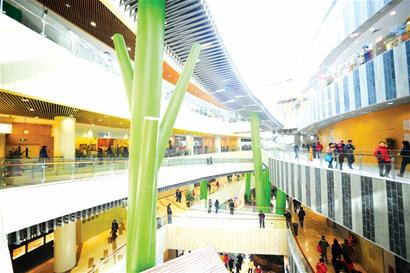 亞洲頂級河谷購物公園李滄納客 三足鼎立忙促銷 亞洲頂級河谷購物公園李滄納客 三足鼎立忙促銷