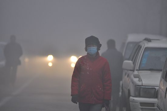 首發:今年最嚴重大霧鎖島城 高速全封閉