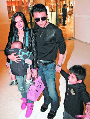 曾經幸福的謝霆鋒張柏芝一家