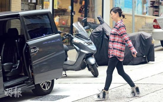 懷孕接近4個月的應采兒開始圓潤發福，不過依然健步如飛。