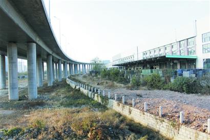 李村河張村河昨起“整容” 李村河張村河昨起“整容”