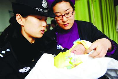 俺被拋棄就因多根手指嗎 俺被拋棄就因多根手指嗎