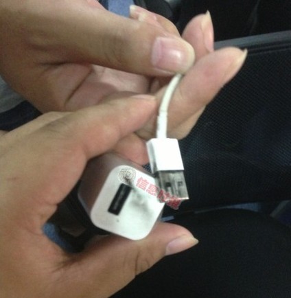 女白領iPhone5充電器爆炸 致整個公司停電